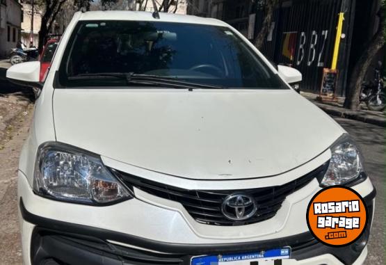 Autos - Toyota Etios 1.5x 2018 2018 Nafta 42000Km - En Venta