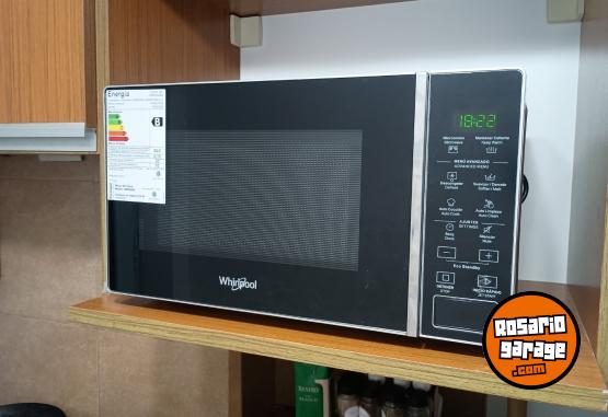 Hogar - Microondas Whirlpool Totalmente Táctil Como Nuevo en Caja Original - En Venta