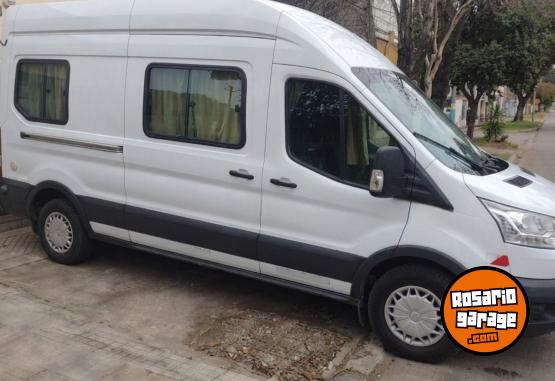 Utilitarios - Ford Transit 2015 Diesel 150000Km - En Venta