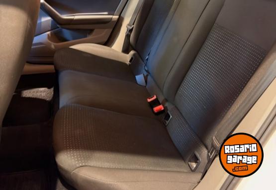 Autos - Volkswagen Virtus Comfortline MSI 2019 Nafta 91000Km - En Venta