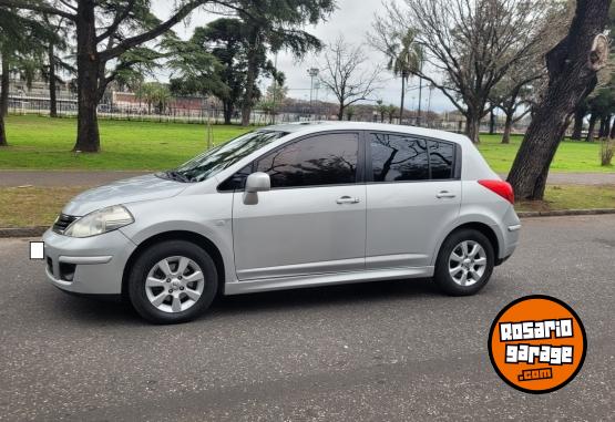 Autos - Nissan TIIDA 2010 Nafta 194000Km - En Venta