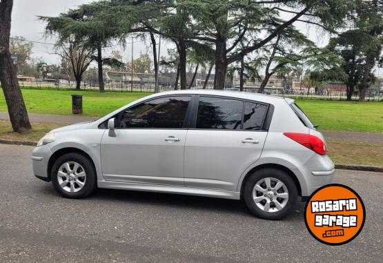 Autos - Nissan TIIDA 2010 Nafta 194000Km - En Venta