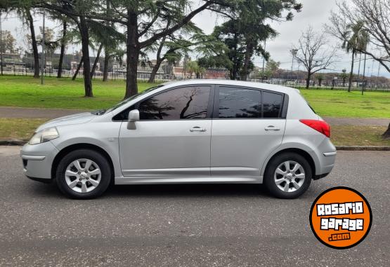 Autos - Nissan TIIDA 2010 Nafta 194000Km - En Venta