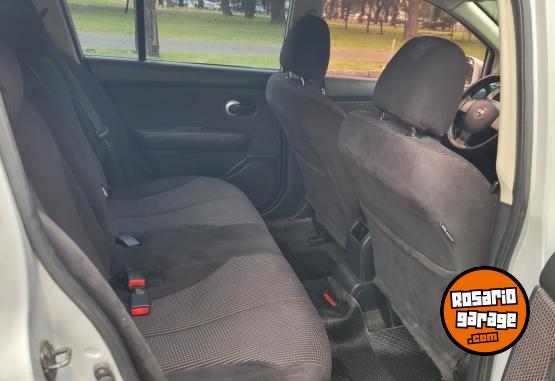 Autos - Nissan TIIDA 2010 Nafta 194000Km - En Venta