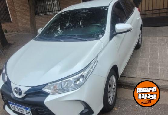 Autos - Toyota Yaris xs cvt 2025 Nafta 5000Km - En Venta
