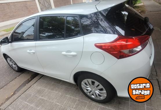 Autos - Toyota Yaris xs cvt 2025 Nafta 5000Km - En Venta
