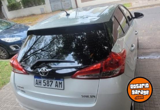 Autos - Toyota Yaris xs cvt 2025 Nafta 5000Km - En Venta