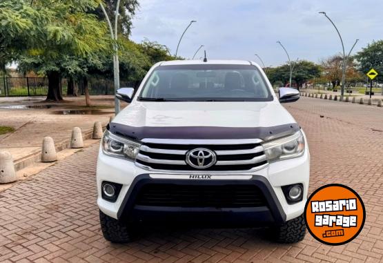 Camionetas - Toyota HILUX DC SRX 2.8 TDI 2016 Diesel - En Venta