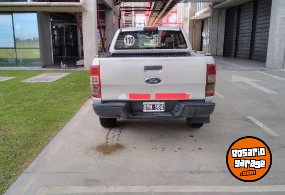 Camionetas - Ford RANGER 2015 Diesel 198000Km - En Venta