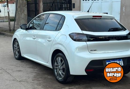 Autos - Peugeot Allure Gt 208 2025 Nafta 15000Km - En Venta