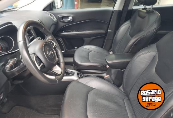 Camionetas - Jeep COMPASS LONGITUDE AT9 4X4 2019 Nafta 100200Km - En Venta