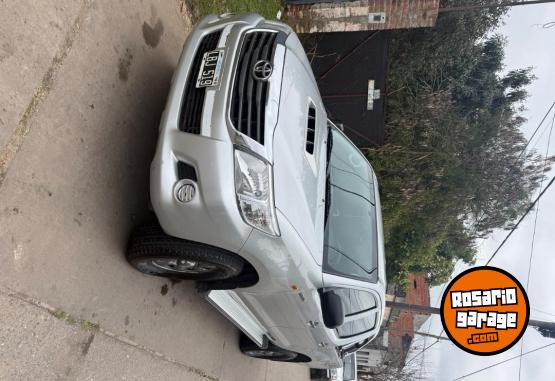 Camionetas - Toyota Hilux 2012 Diesel 258000Km - En Venta