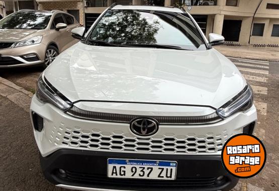 Autos - Toyota Corolla Cross 2.0 Seg Cvt 2024 Nafta 27600Km - En Venta
