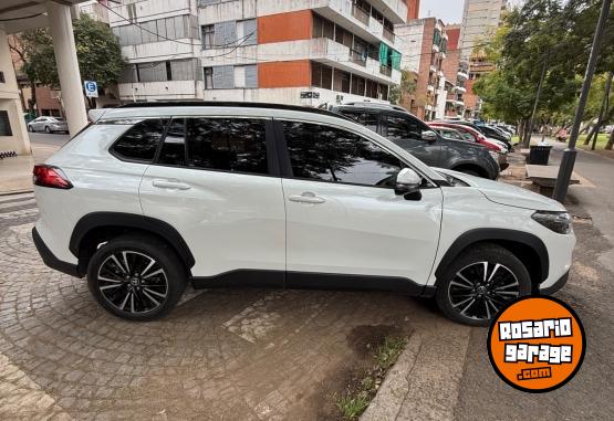 Autos - Toyota Corolla Cross 2.0 Seg Cvt 2024 Nafta 27600Km - En Venta