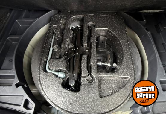 Autos - Toyota Corolla Cross 2.0 Seg Cvt 2024 Nafta 27600Km - En Venta