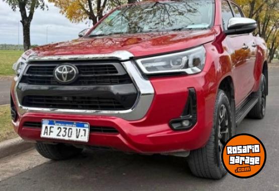 Camionetas - Toyota HILUX SRX 4x2 A/T 2022 Diesel 85000Km - En Venta