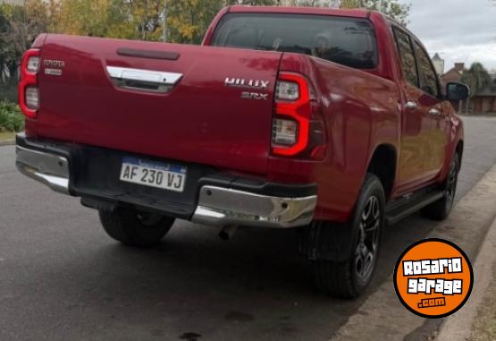 Camionetas - Toyota HILUX SRX 4x2 A/T 2022 Diesel 85000Km - En Venta