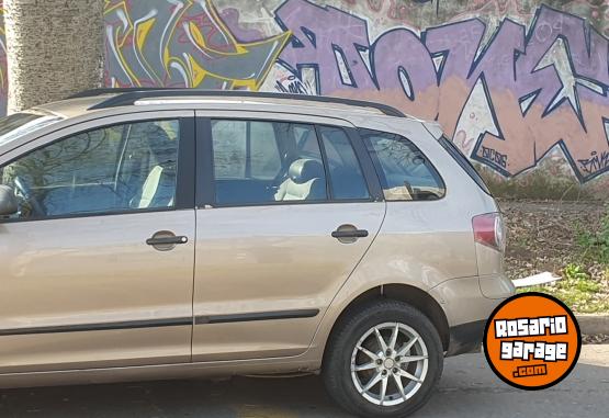 Autos - Volkswagen SURAN 1.6 2006 Nafta 230000Km - En Venta