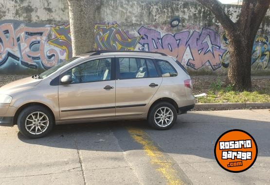Autos - Volkswagen SURAN 1.6 2006 Nafta 230000Km - En Venta