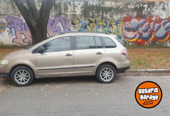 Autos - Volkswagen SURAN 1.6 2006 Nafta 230000Km - En Venta