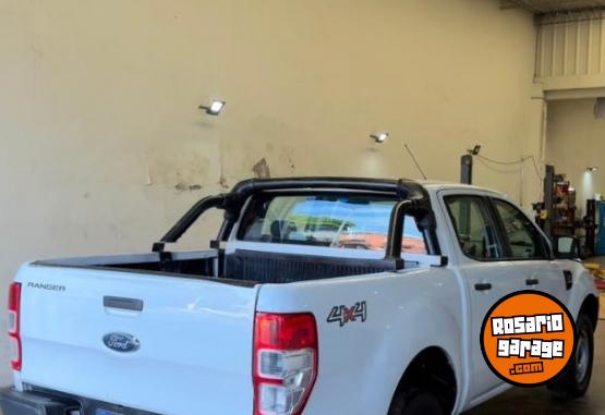 Camionetas - Ford Ranger 2017 Diesel 111111Km - En Venta