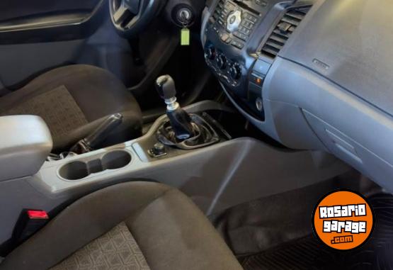Camionetas - Ford Ranger 2017 Diesel 111111Km - En Venta