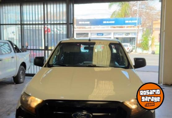 Camionetas - Ford Ranger 2017 Diesel 111111Km - En Venta