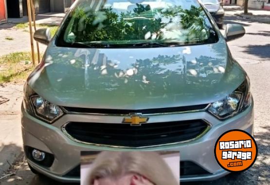 Autos - Chevrolet Ónix 2017 Nafta 111000Km - En Venta