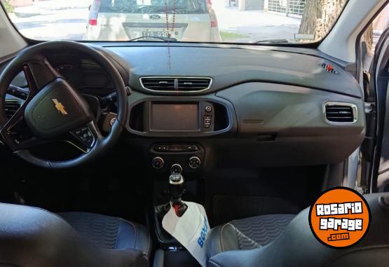 Autos - Chevrolet Ónix 2017 Nafta 111000Km - En Venta