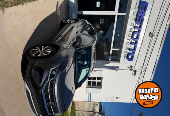 Autos - Volkswagen Taos Highline 2022 Nafta 70000Km - En Venta