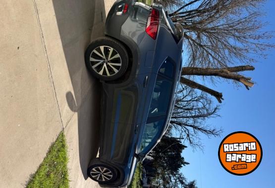 Autos - Volkswagen Taos Highline 2022 Nafta 70000Km - En Venta