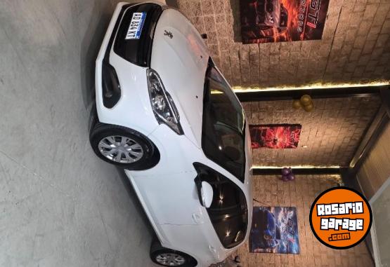 Autos - Peugeot Peugeot 208 2019 Nafta 60000Km - En Venta