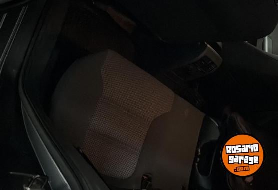 Autos - Volkswagen Advance 2.5 2014 Nafta 142000Km - En Venta