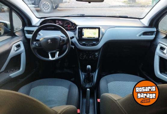 Autos - Peugeot 208 ALLURE TOUCH 2015 Nafta 100000Km - En Venta