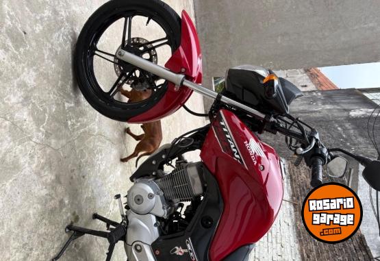 Motos - Honda New Titan 2019 Nafta 45000Km - En Venta