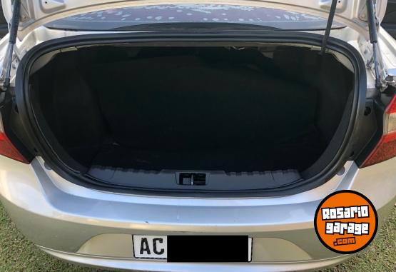 Autos - Ford Ka 2018 GNC 174000Km - En Venta