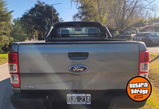 Camionetas - Ford Ranger xl 2015 Diesel 160000Km - En Venta