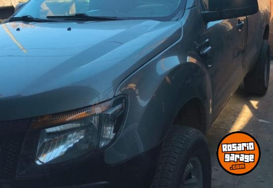 Camionetas - Ford Ranger xl 2015 Diesel 160000Km - En Venta
