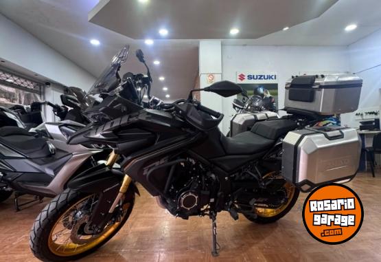 Motos - Voge DS525X BLACK KNIGHT 2024 Nafta 8863Km - En Venta