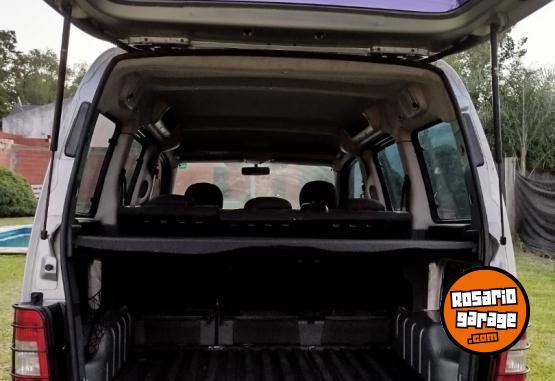 Utilitarios - Peugeot Partner Patagonica 2010 Diesel 270000Km - En Venta