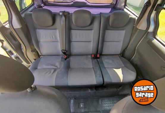 Utilitarios - Peugeot Partner Patagonica 2010 Diesel 270000Km - En Venta