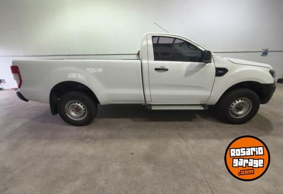 Camionetas - Ford Ranger cabina simple 2018 Diesel 115000Km - En Venta