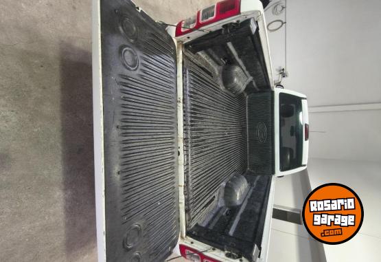 Camionetas - Ford Ranger cabina simple 2018 Diesel 115000Km - En Venta