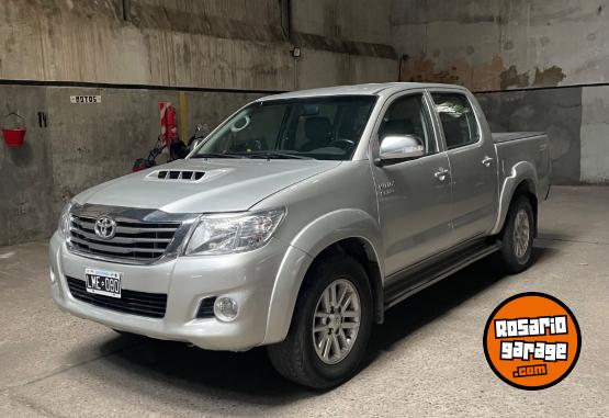 Camionetas - Toyota Hilux srv cuero 2013 Diesel 203000Km - En Venta