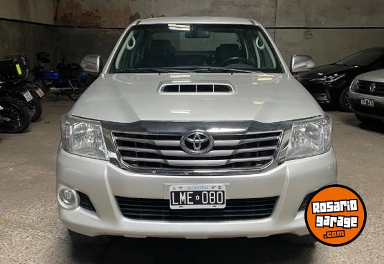 Camionetas - Toyota Hilux srv cuero 2013 Diesel 203000Km - En Venta