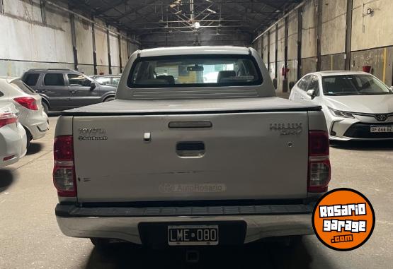 Camionetas - Toyota Hilux srv cuero 2013 Diesel 203000Km - En Venta
