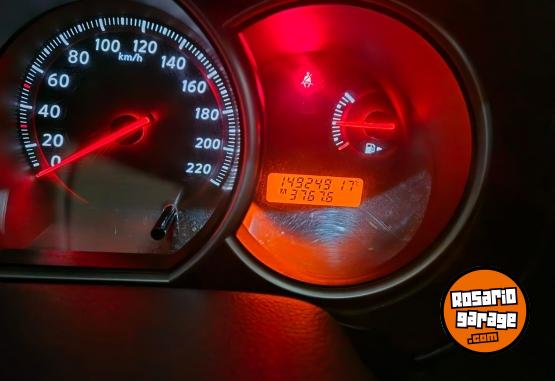 Autos - Nissan Tiida 1.8 16 val Tekna 2014 Nafta 149000Km - En Venta