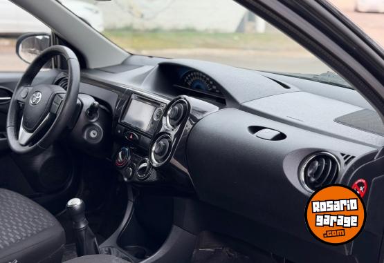 Autos - Toyota ETIOS XLS 2014 Nafta  - En Venta