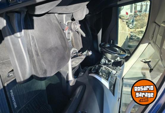 Camionetas - Nissan Frontier 2017 Diesel 97000Km - En Venta