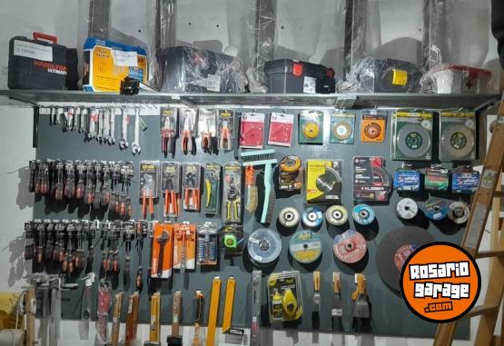 Herramientas - Vendo fondo de comercio de ferretería - En Venta